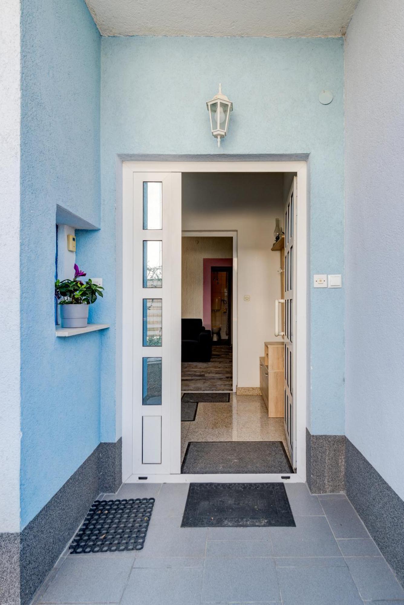 Apartament Deepwater House Slatine Zewnętrze zdjęcie