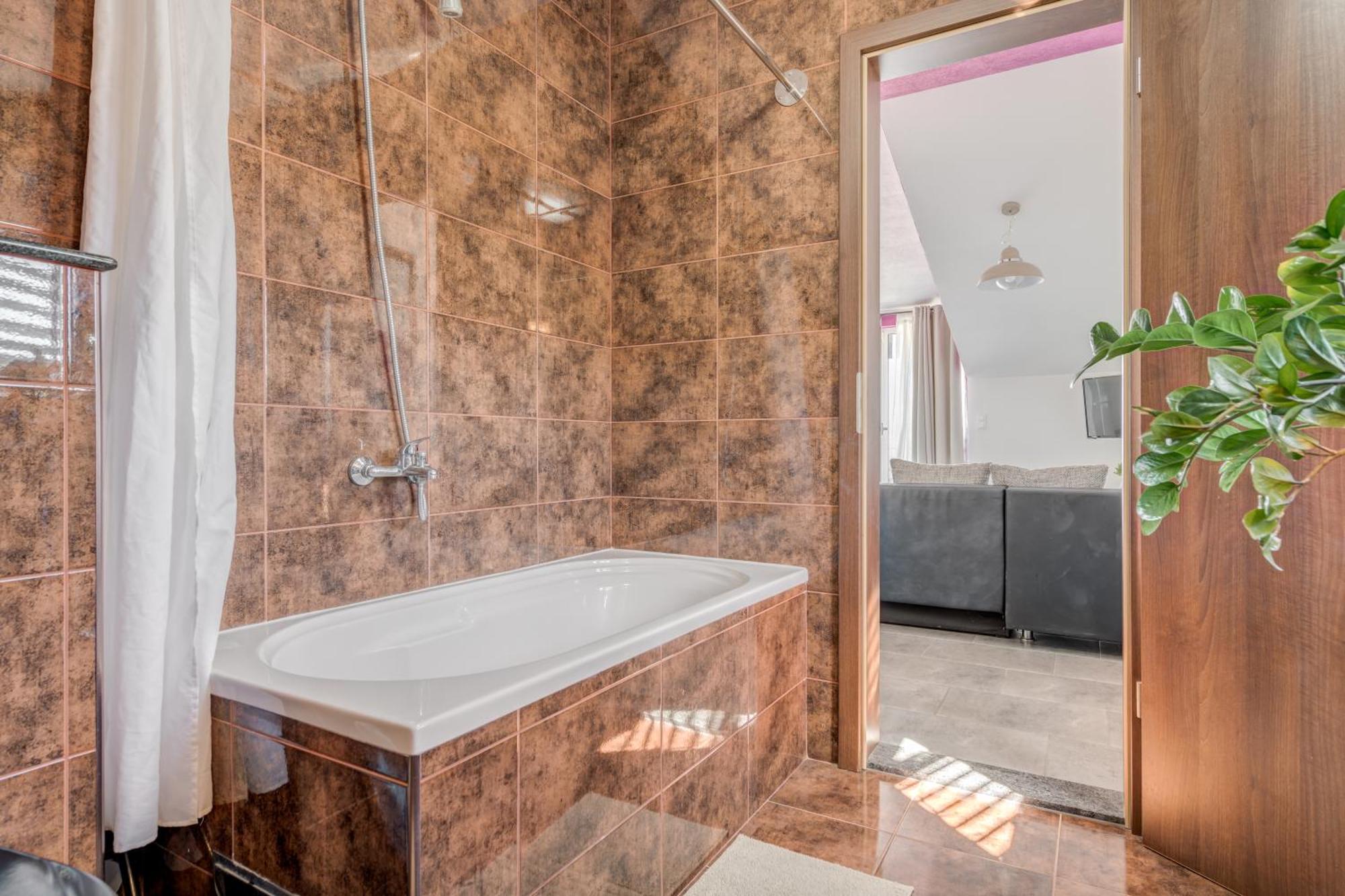 Apartament Deepwater House Slatine Zewnętrze zdjęcie