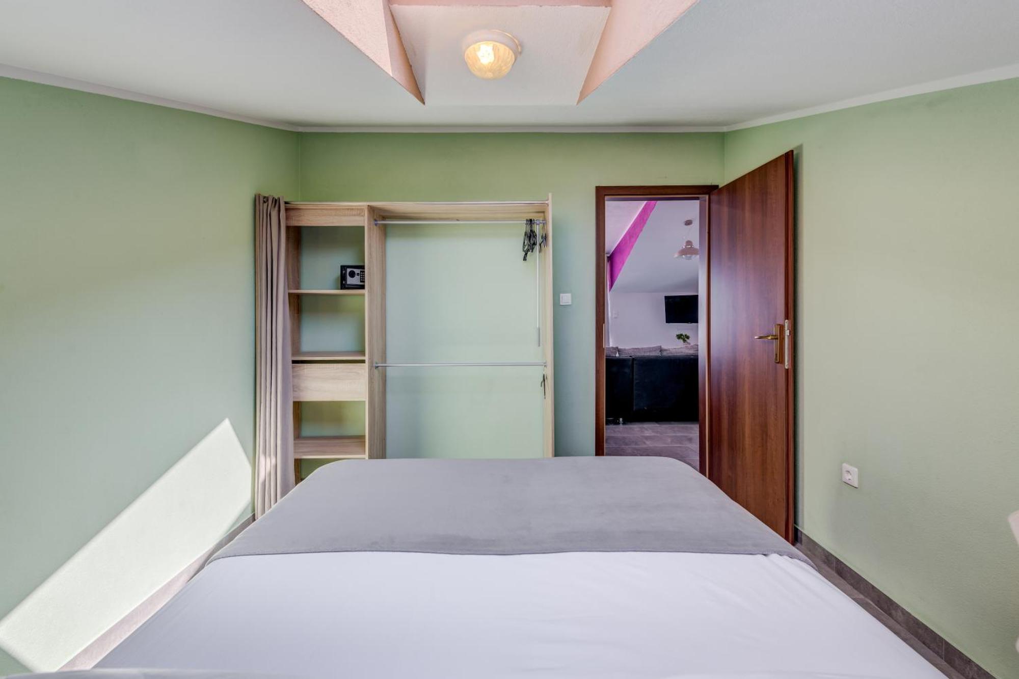 Apartament Deepwater House Slatine Zewnętrze zdjęcie